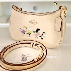 🔥❤️NEW❤️Coach Disney Snoopy satchel bag/crossbody bag/shoulder bag/leather